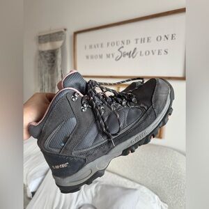 Hi-Tec Women's Gray and Pink Hiking Shoes